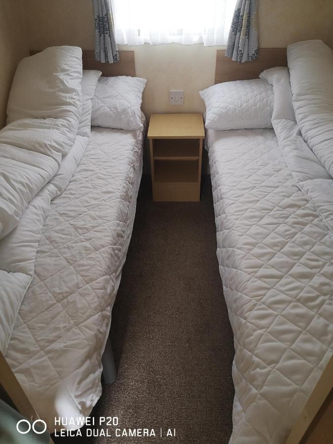 Lovely 2-Bed Caravan In Walton On The Naze Zewnętrze zdjęcie